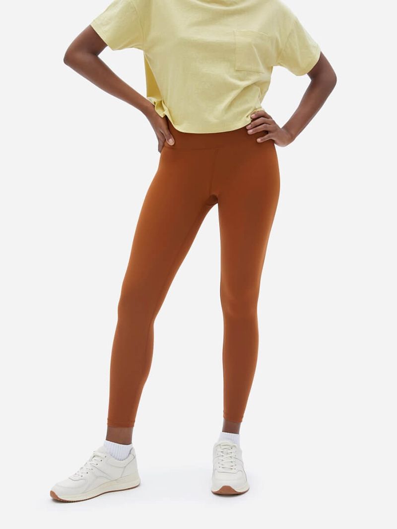 The Perform Cropped Top